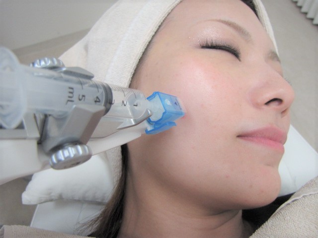 水光注射_エルクリニック